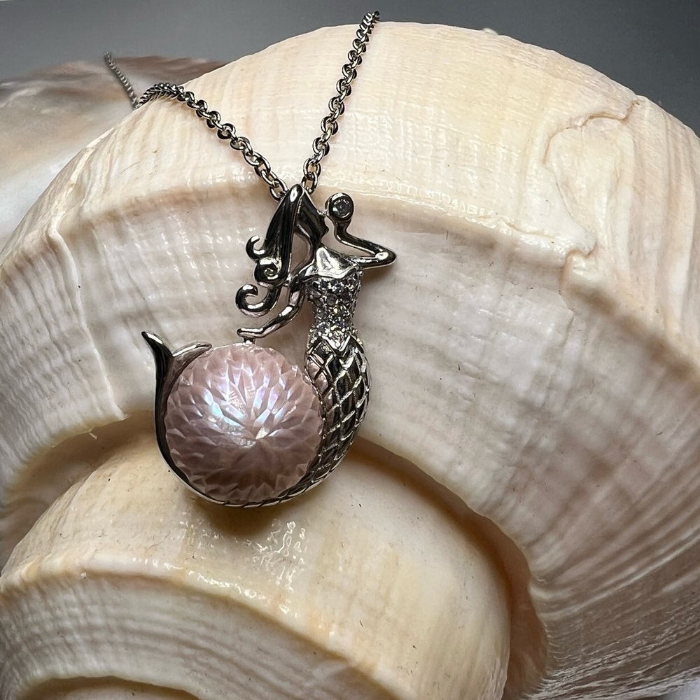 Unique Silver Mermaid with Carved Pearl Necklace